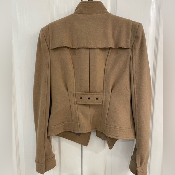 Camel wool coat. - Picture 2 of 6